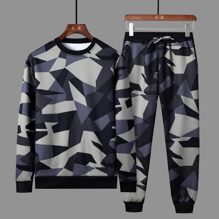 Autumn New Trend Men's Casual Sports Suit Sweater Trend Camouflage Two-Piece Men